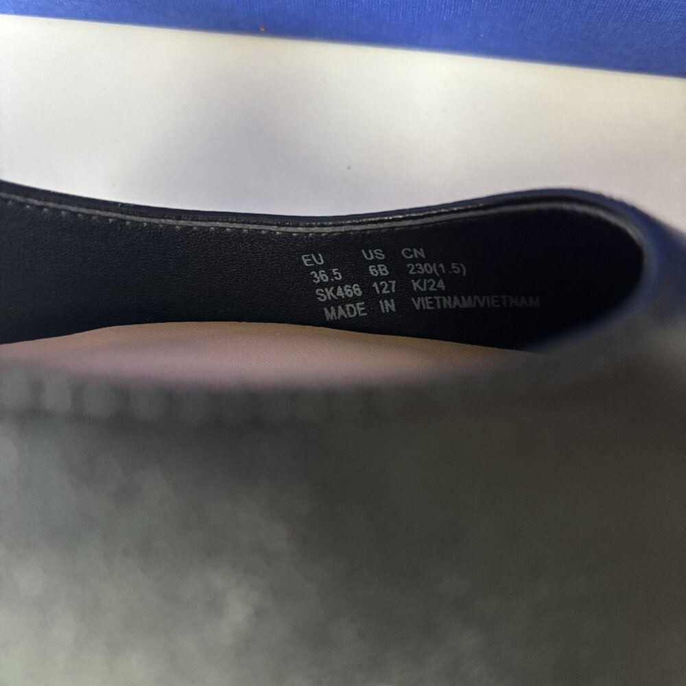 Stuart Weitzman Black Slingback Pointed Toe Flats New with Box - Picture 7 of 8
